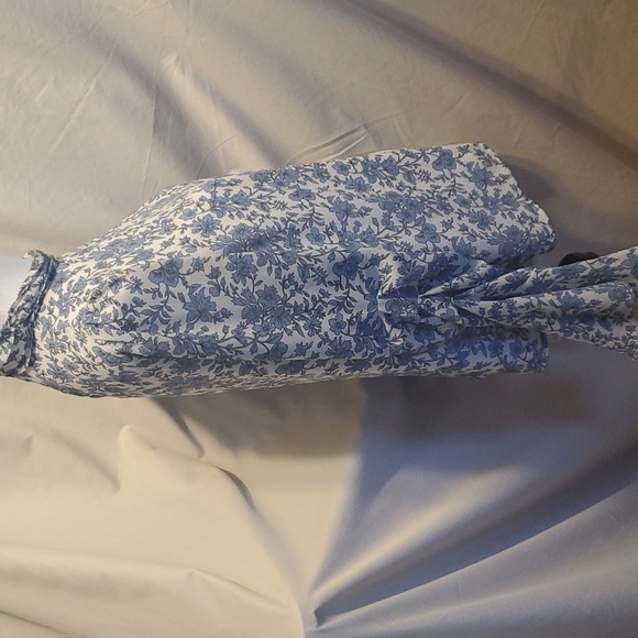 Astr Floral Cowl Neck Blouse SZ MD - Picture 4 of 7